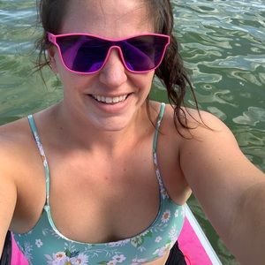 Meet your Posher, Julie